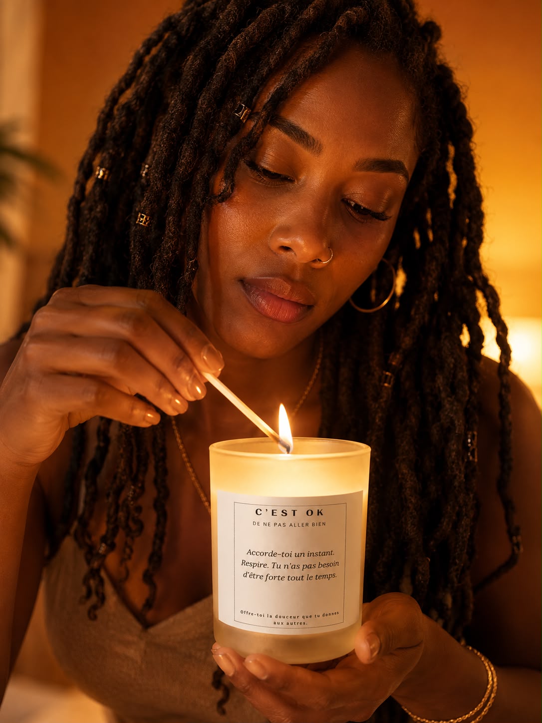 Bougie parfumée Monoï – Le parfum qui t'invite à revenir vers toi